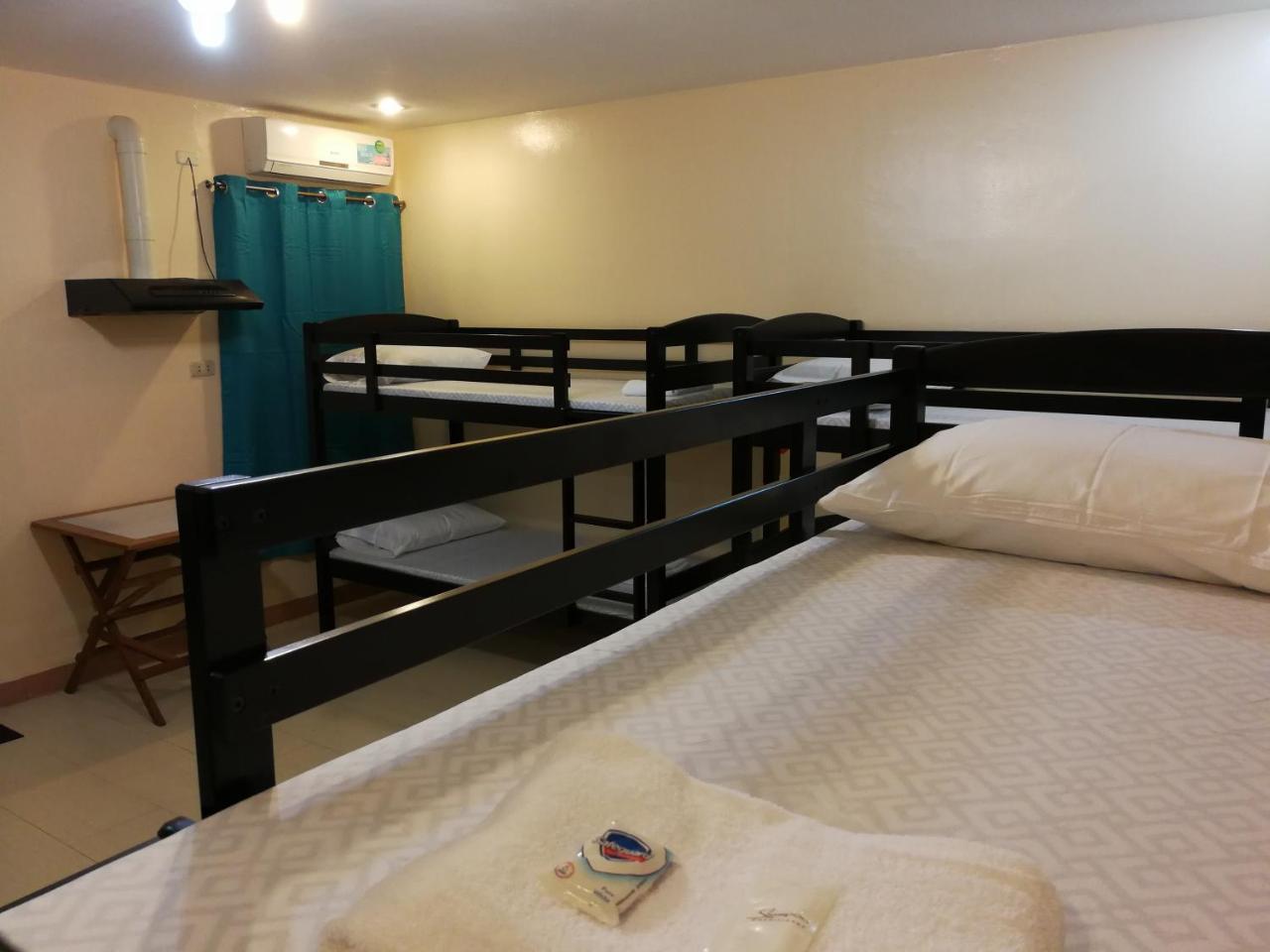 Joyful Island Hostel - Cebu City Exteriör bild