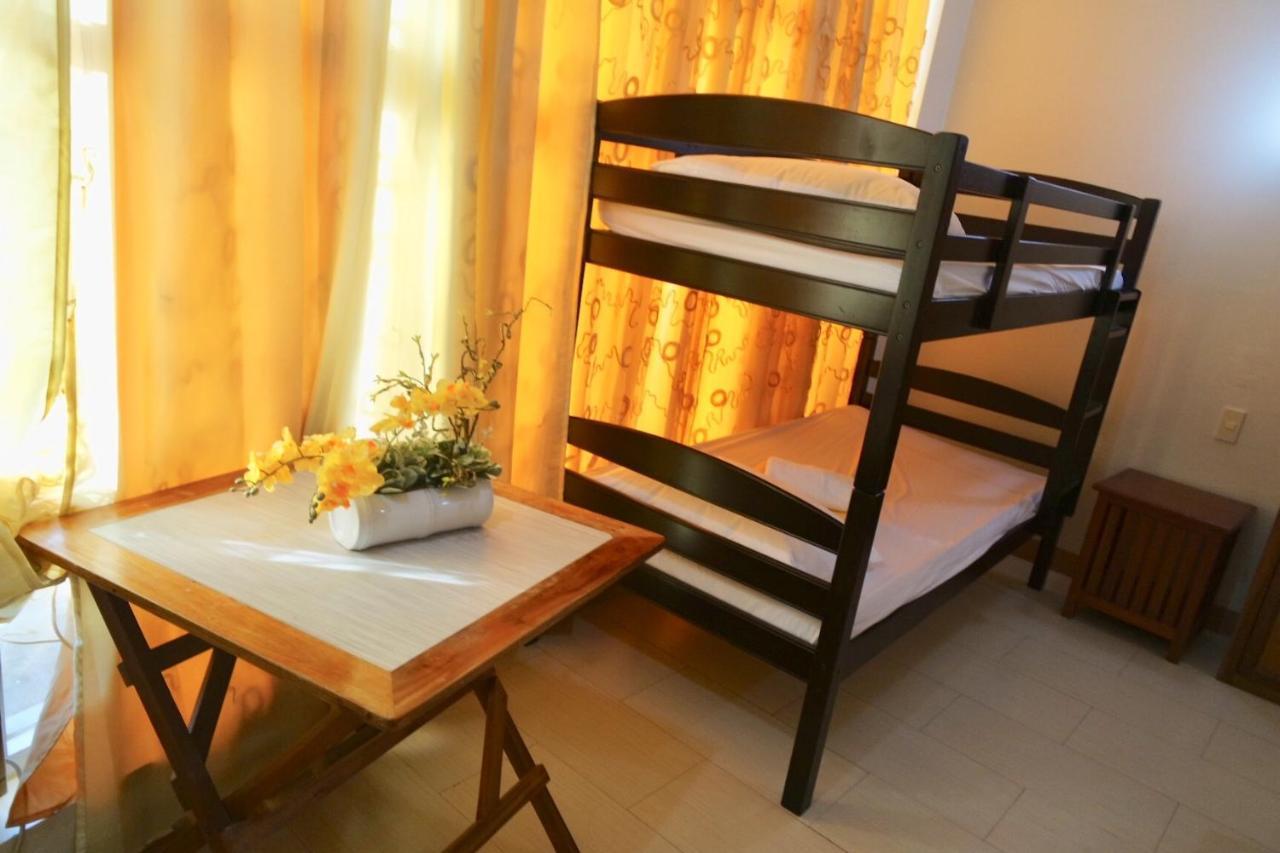 Joyful Island Hostel - Cebu City Exteriör bild