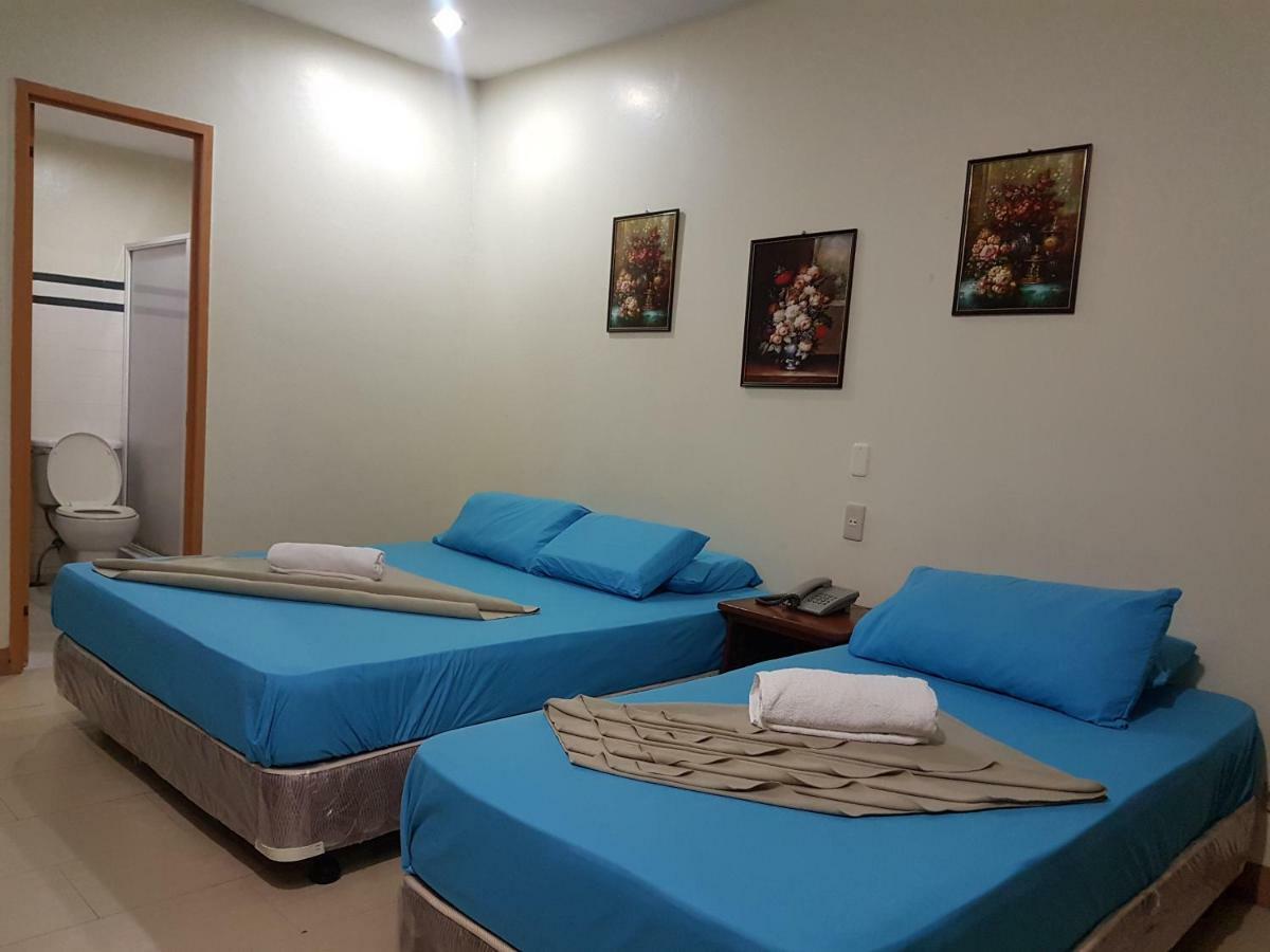Joyful Island Hostel - Cebu City Exteriör bild